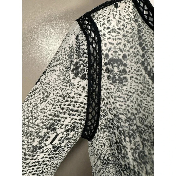 Daniel Rainn L Sheer Black Popover Top Long Sleeve Roll Tab Quilt Block Print - Picture 2 of 10